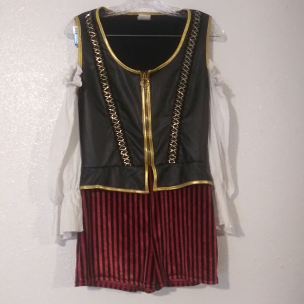Spirit pirate women's size M black, red, white and gold costume